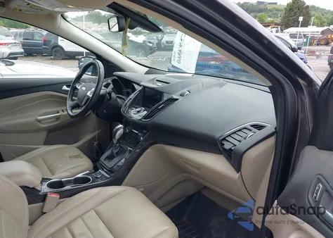 2016 Ford Escape Titanium из США, поврежденный, VIN 1FMCU9JX5GUB19582